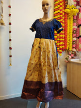 Load image into Gallery viewer, Long frock