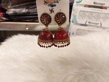 Load image into Gallery viewer, Earrings