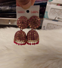 Load image into Gallery viewer, Earrings