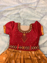 Load image into Gallery viewer, Pavada type kurti