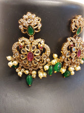 Load image into Gallery viewer, Imitation victorian jewelry
