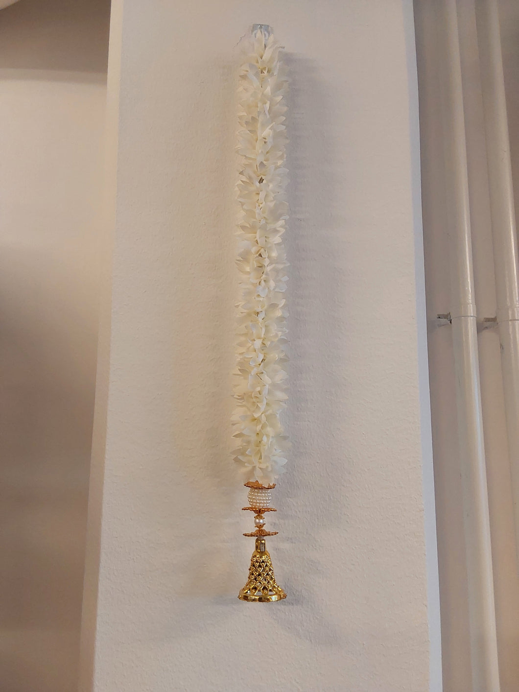 Short garland