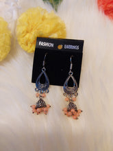 Load image into Gallery viewer, Earrings
