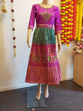Load image into Gallery viewer, Long frock
