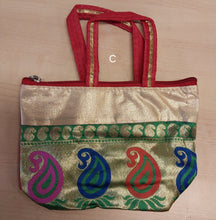 Load image into Gallery viewer, Hand bags
