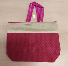 Load image into Gallery viewer, Handbag
