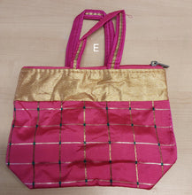Load image into Gallery viewer, Hand bags
