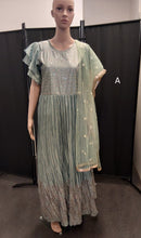 Load image into Gallery viewer, Women long kurti with duppata
