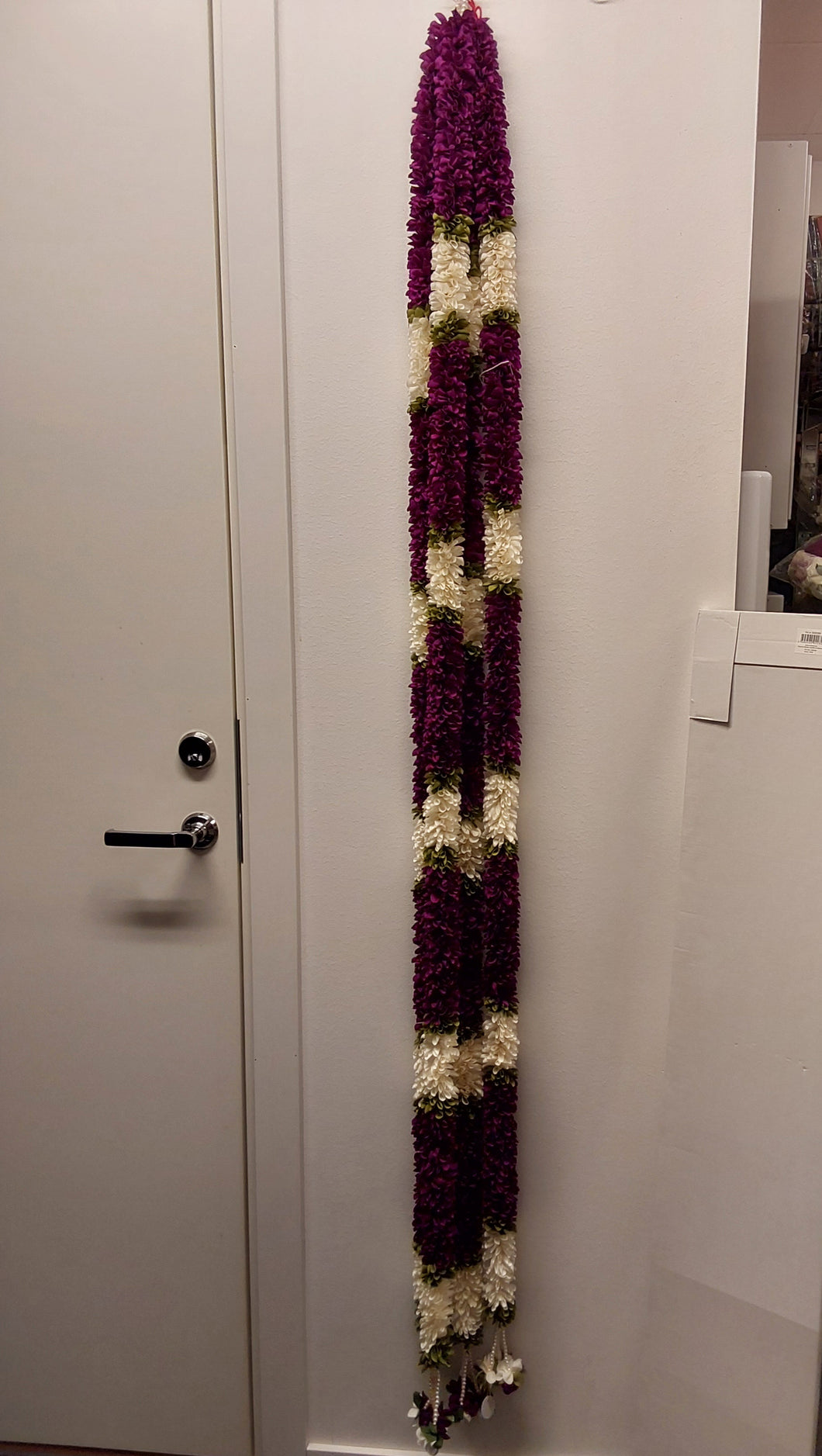 Artificial cloth garlands