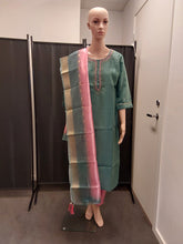 Load image into Gallery viewer, Women kurta, pant and Dupatta
