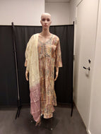Women kurta pant and Dupatta