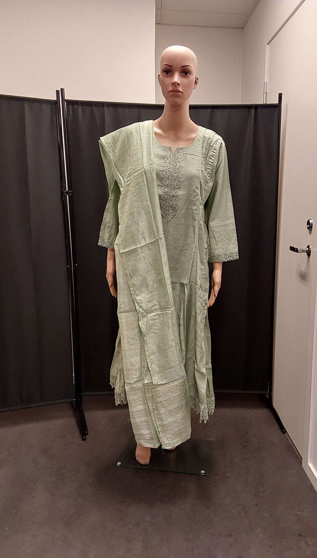 Women kurta pant and Dupatta