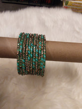 Load image into Gallery viewer, Glass bangles
