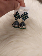 Load image into Gallery viewer, Earrings
