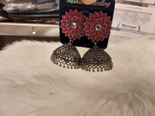 Load image into Gallery viewer, Earrings
