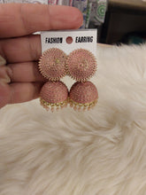 Load image into Gallery viewer, Earrings
