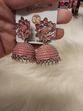 Load image into Gallery viewer, Earrings
