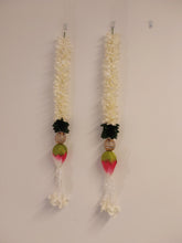 Load image into Gallery viewer, Artificial cloth garlands
