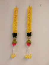Load image into Gallery viewer, Artificial cloth garlands
