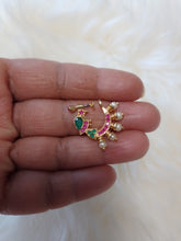 Load image into Gallery viewer, Nose pin
