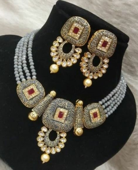 Women Necklaces & Chains